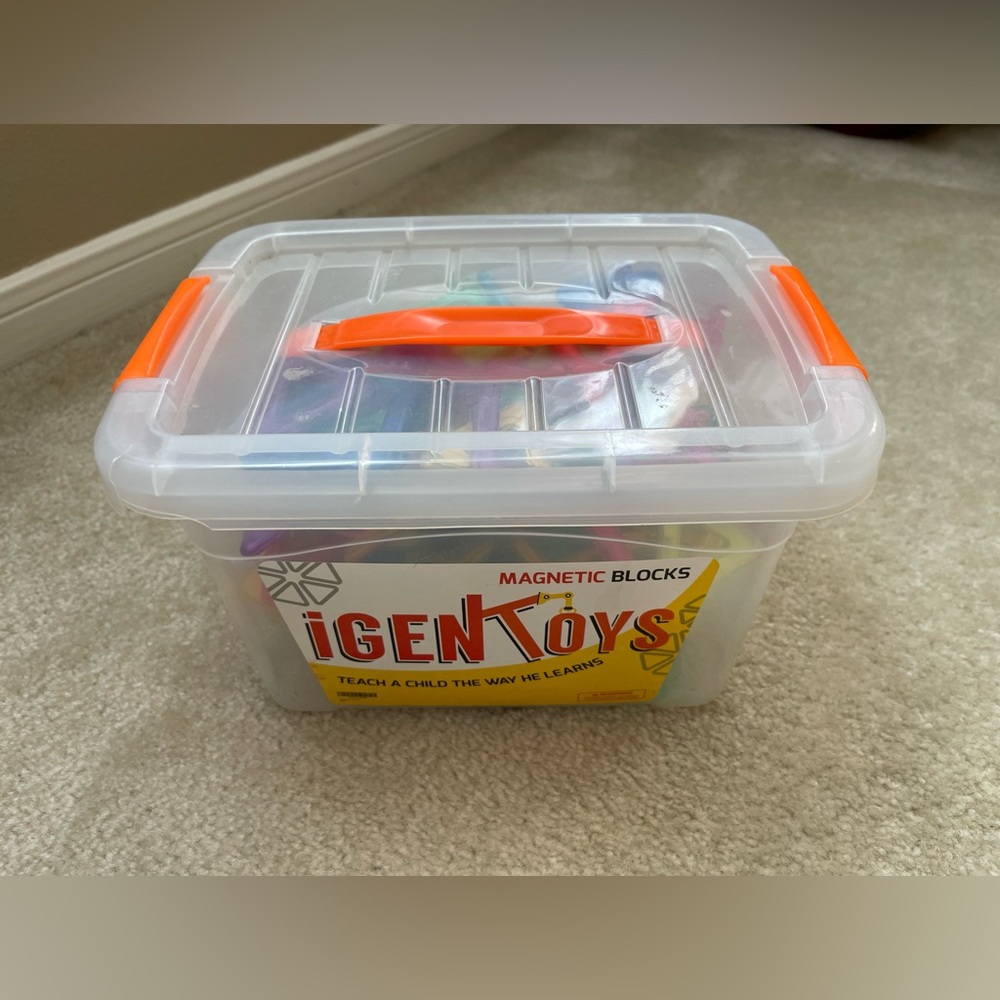 Magnetic Blocks - 90 Piece Set - With Tote Box